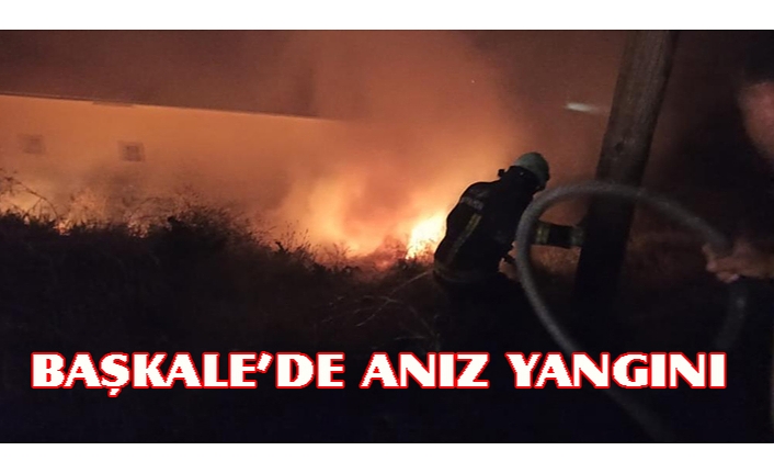 Başkale'de anız yangınına itfaiye müdahale etti