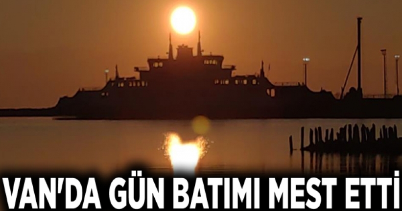 Van'da gün batımı mest etti