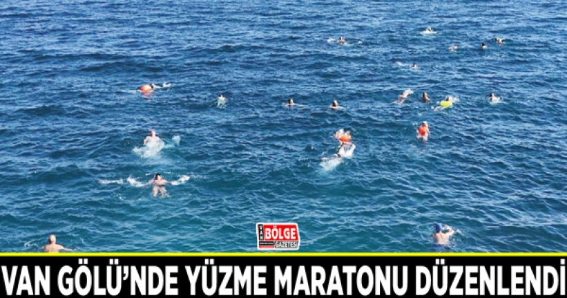 Van Gölü’nde yüzme maratonu düzenlendi