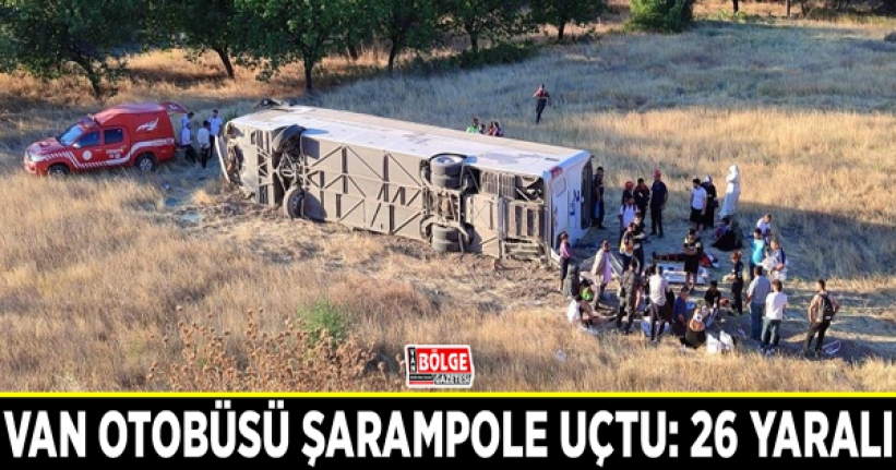 Van otobüsü şarampole uçtu: 26 yaralı