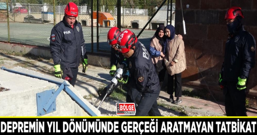 Depremin yıl dönümünde gerçeği aratmayan tatbikat