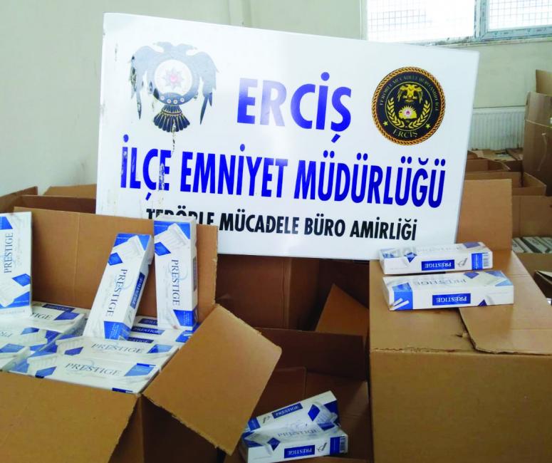 Erciş'te 10 bin 520 paket kaçak sigara ele geçirildi 