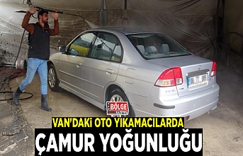 Van'daki oto yıkamacılarda çamur yoğunluğu