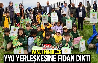 ​Vanlı minikler YYÜ yerleşkesine fidan dikti