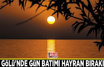 Van Gölü'nde gün batımı hayran bırakıyor