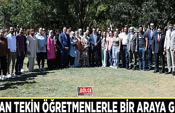 Bakan Tekin öğretmenlerle bir araya geldi