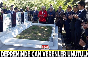 Van depreminde can verenler unutulmadı