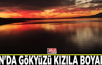 Van'da gökyüzü kızıla boyandı