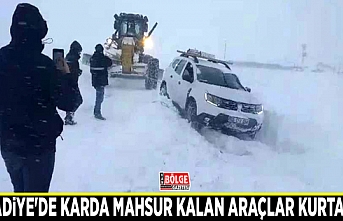 Karda mahsur kalan araçlar kurtarıldı