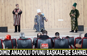 Şahidimiz Anadolu oyunu Başkale’de sahnelendi