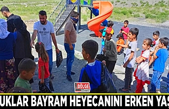 Van’da çocuklar bayram heyecanını erken yaşadı