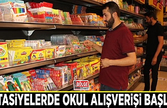 Kırtasiyelerde okul alışverişi başladı