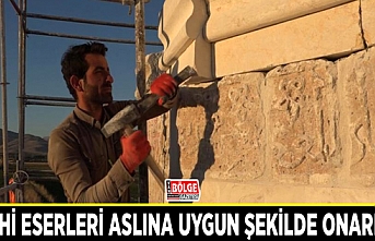 Tarihi eserleri aslına uygun şekilde onarıyor