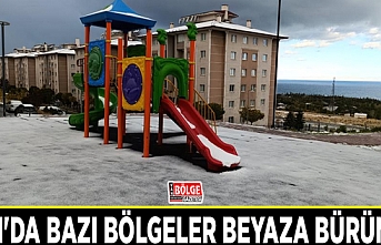 Van'da bazı bölgeler beyaza büründü