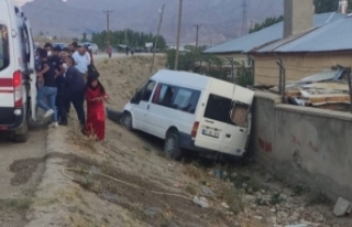 Van’da düğün konvoyunda kaza: 5 yaralı