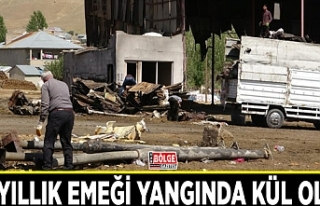 30 yıllık emeği yangında kül oldu