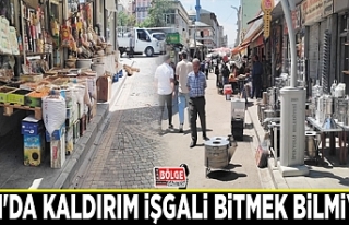 Van'da kaldırım işgali bitmek bilmiyor