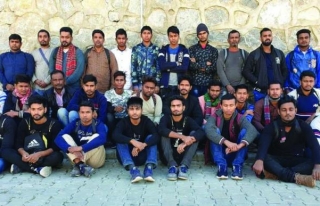 Başkale'de 30 kaçak göçmen yakalandı
