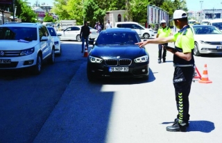 Van'da 'Türkiye huzur ve trafik uygulaması' 